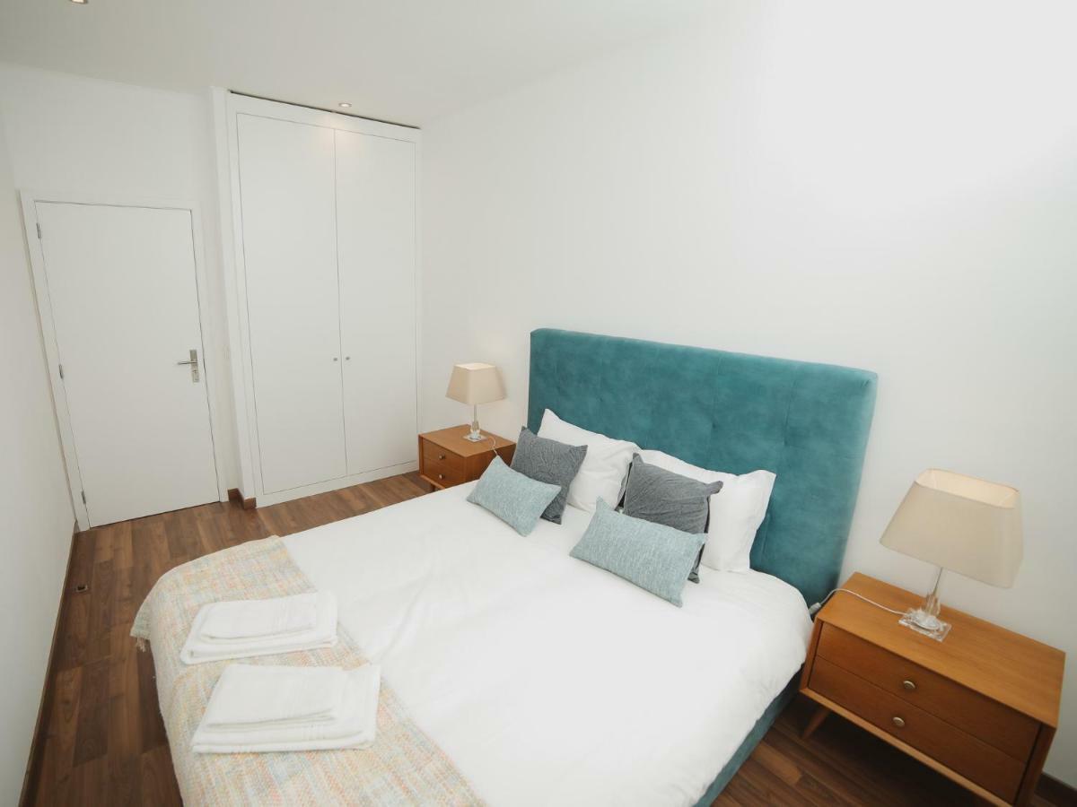 Guestready - Cyan Heaven Downtown Apt * Oporto