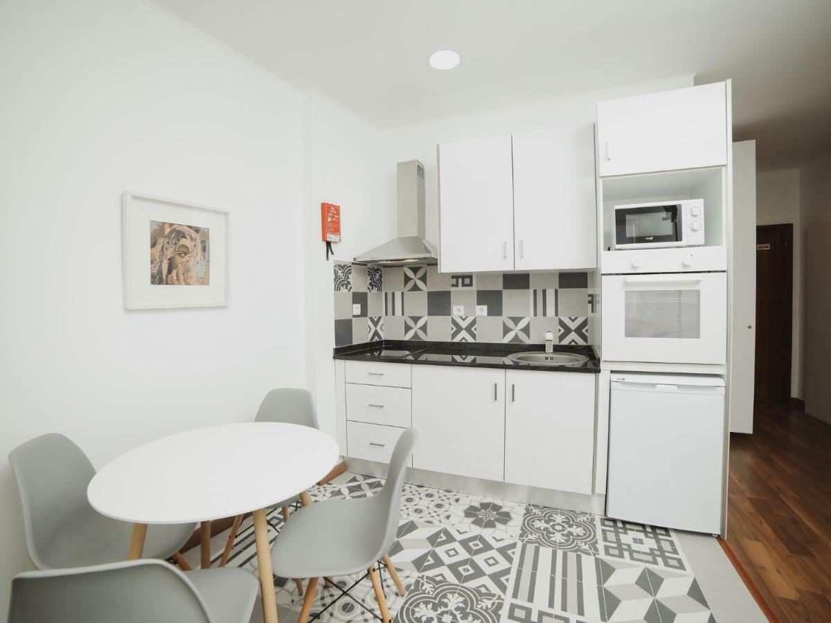 Guestready - Cyan Heaven Downtown Apt * Oporto